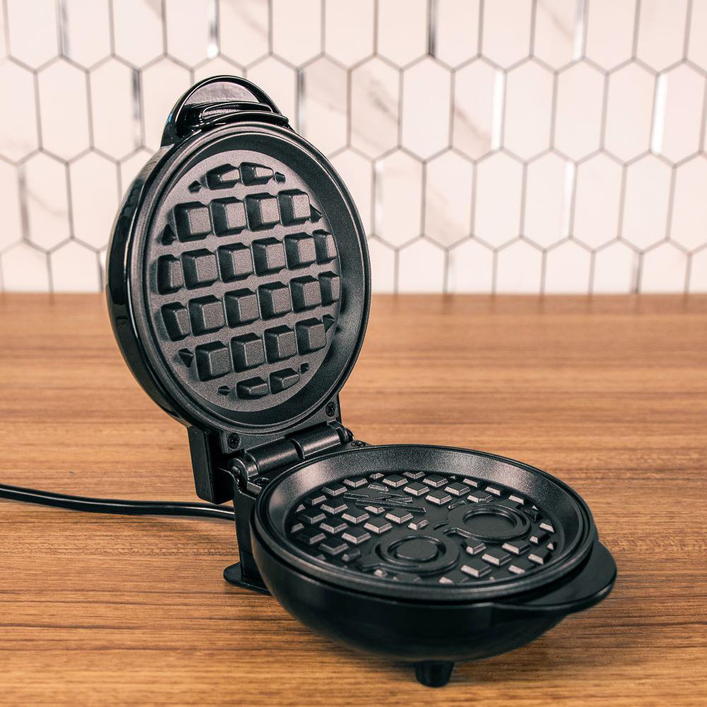 Uncanny Brands - Harry Potter Toaster & Mini Waffle Maker - Black