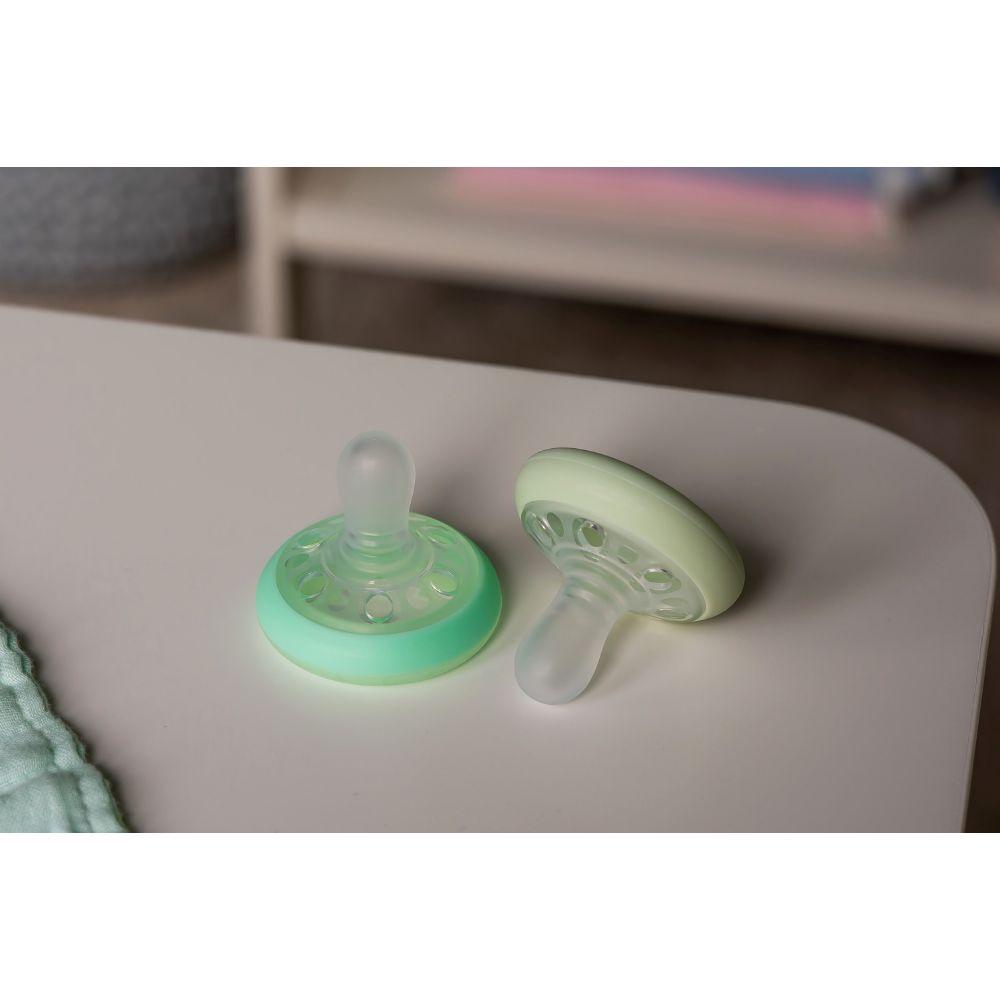 Tommee Tippee Closer To Nature Night Time Soother Pack of 2 (0-6m)